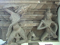 Datei:200px-Apsara Gandharva Dancer Pedestal Tra Kieu.jpg