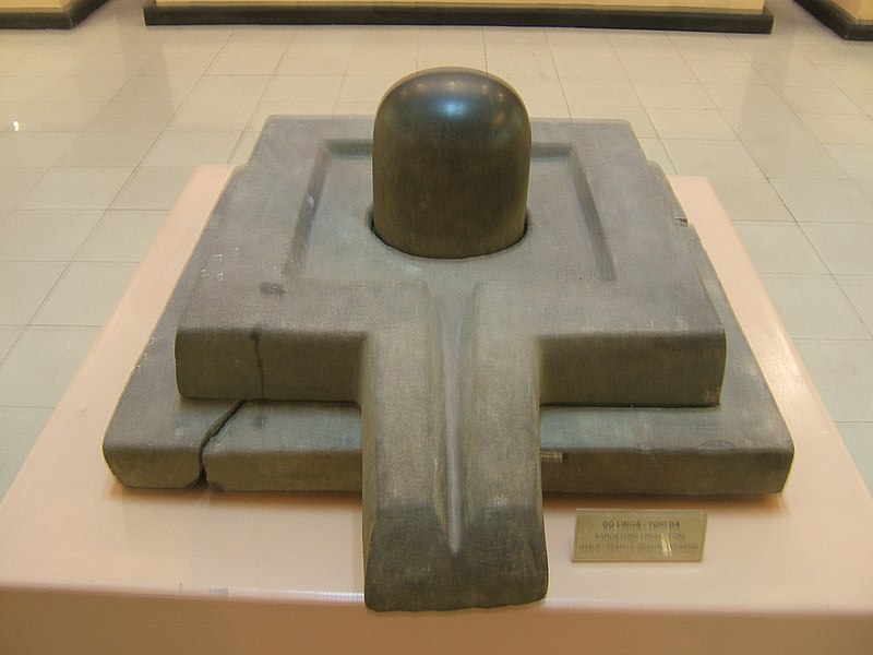 Datei:Linga-Yoni.jpg