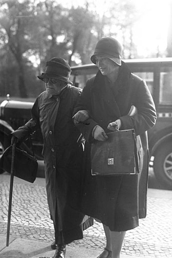 clara-zetkin-anthrowiki