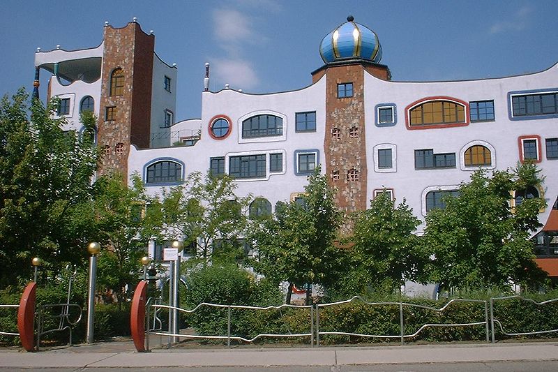 Datei:Wittenberg Hundertwasserschule.jpg