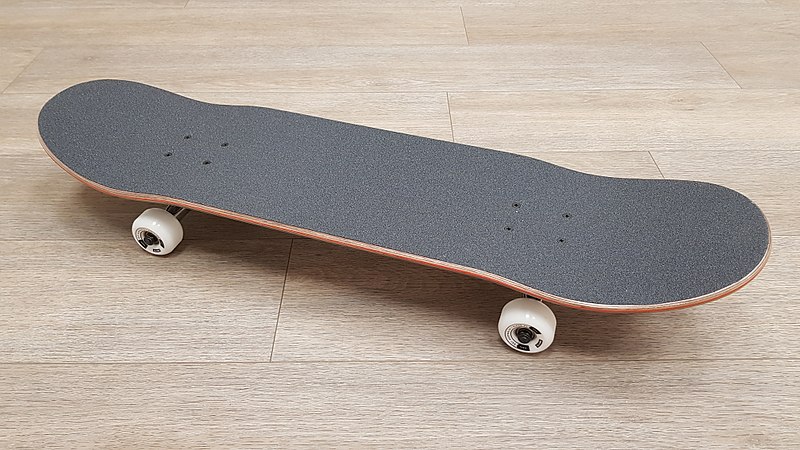 Datei:Globe Skateboard.jpg