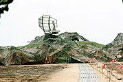 Radargerät AN/TPS-43 mit Tarnnetzen