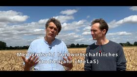 Prof. Dr. med. David Martin und Martin von Mackensen auf dem Dottenfelderhof in Bad Vilbel