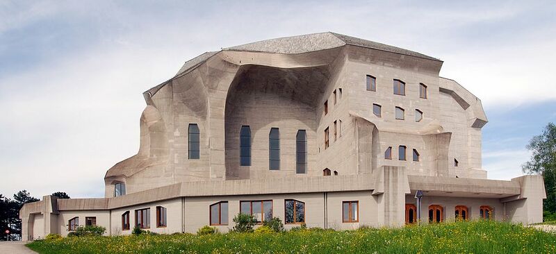 Datei:1024px-Goetheanum von Süden.jpg
