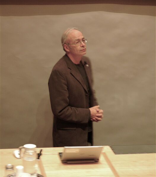 Datei:1052px-Peter Singer.jpg