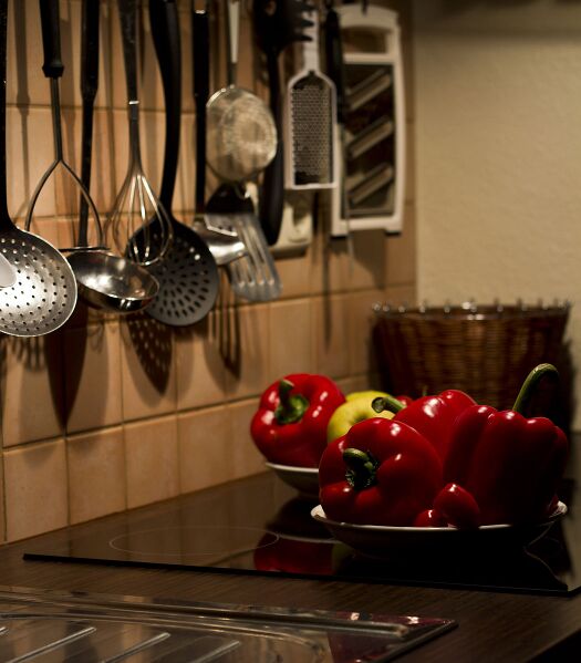 Datei:1050px-PaprikaarrangementSide.jpg