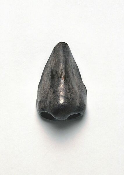 Datei:460px-Artificial nose, 17th-18th century. (9663809400).jpg