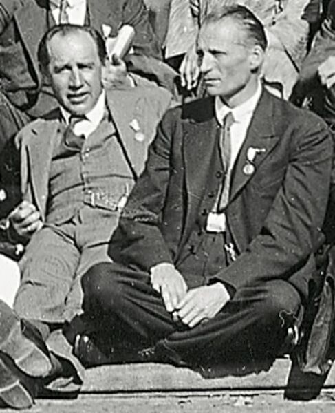 Datei:Lossy-page1-528px-Bohr Brouwer Zurich1932.tif.jpg
